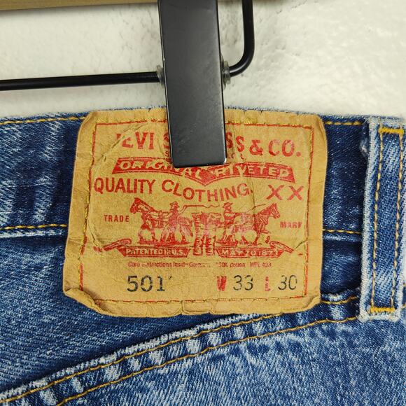 Vintage 90s Levi's 501 Jeans Mens 33x30 Medium Wash Whiskering Straight Fit - Picture 7 of 12